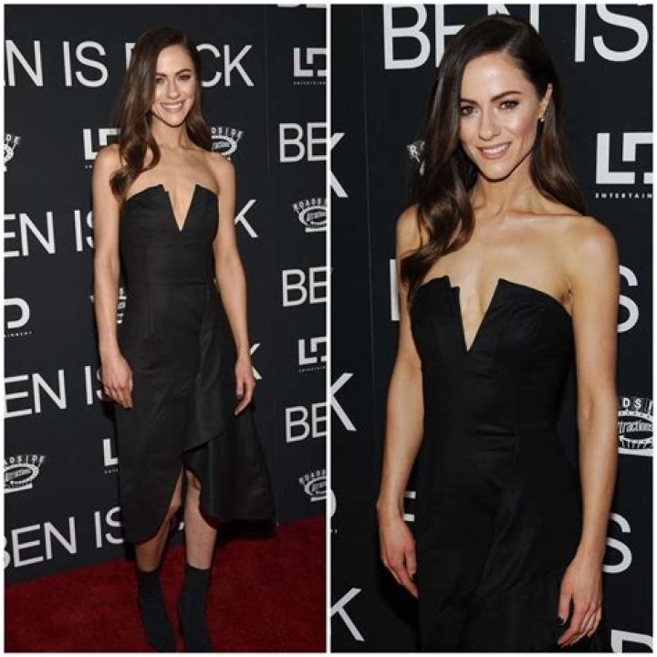 Alexandra Park Body Measurements Height Weight Shoe Size Bio