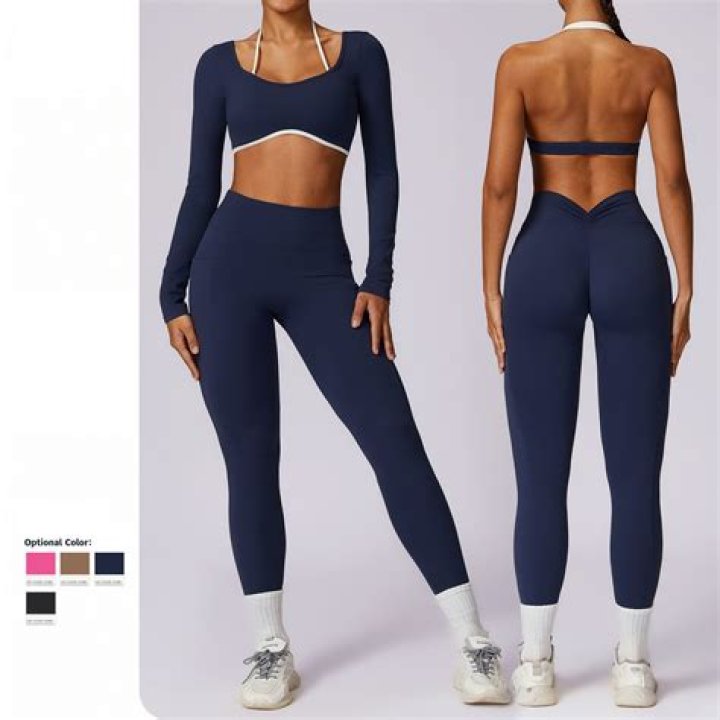 Basketball Star Te'a Cooper in Two-Piece Workout Gear is “Getting the Body Together”