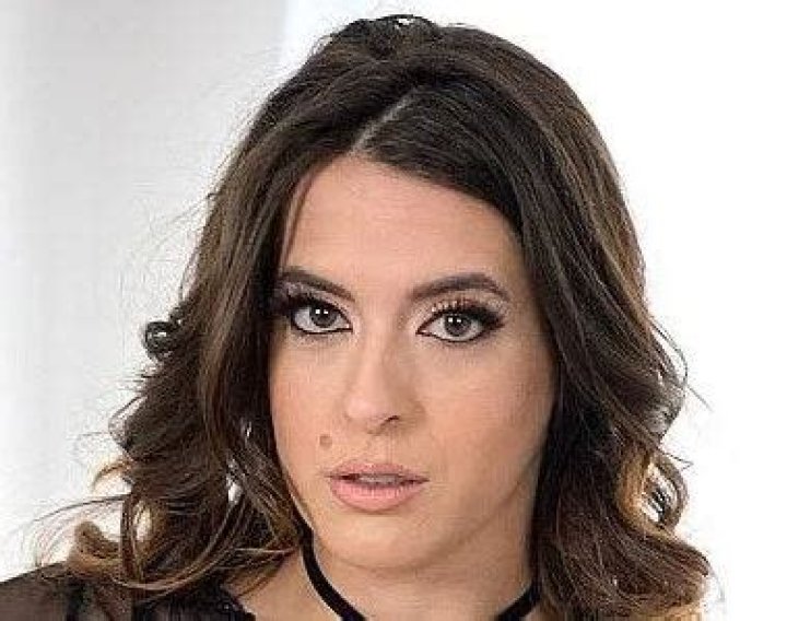 Celia Lora [Model] Bio, Wiki, Boyfriend, Net Worth, Age & More