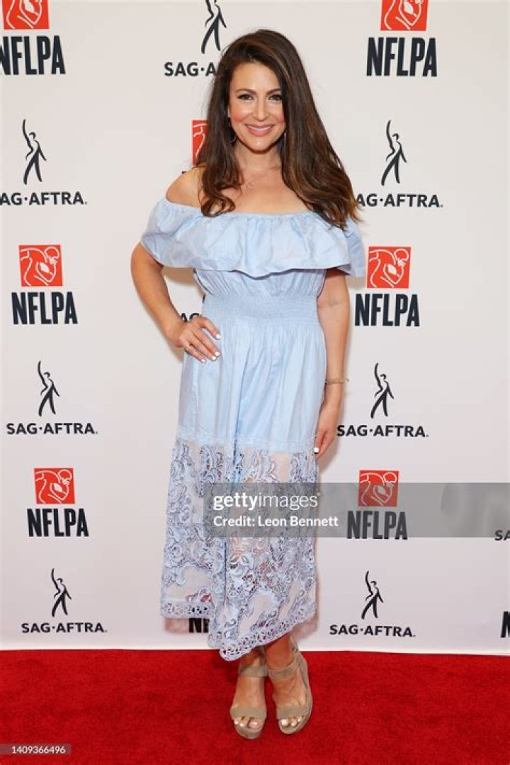 Cerina Vincent Bra Size, Age, Weight, Height, Measurements