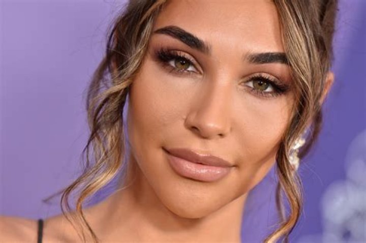 Chantel Jeffries in Bathing Suit Steams Up Miami — Celebwell