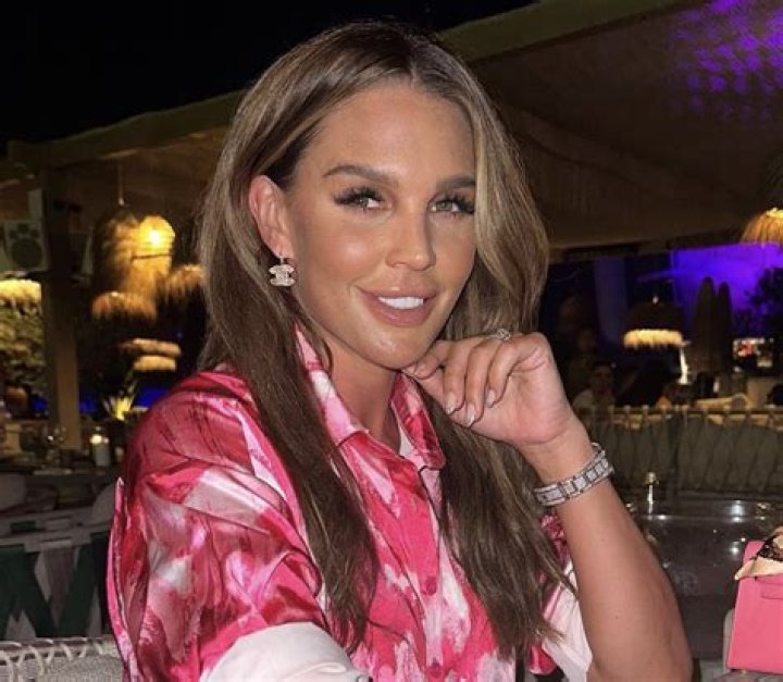 Danielle Lloyd in Bathing Suit is "Living My Best Life" — Celebwell