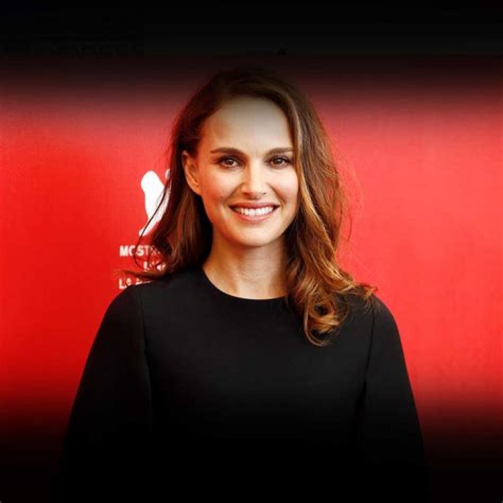 Does Natalie Portman Speak 6 Languages? – Celebrity