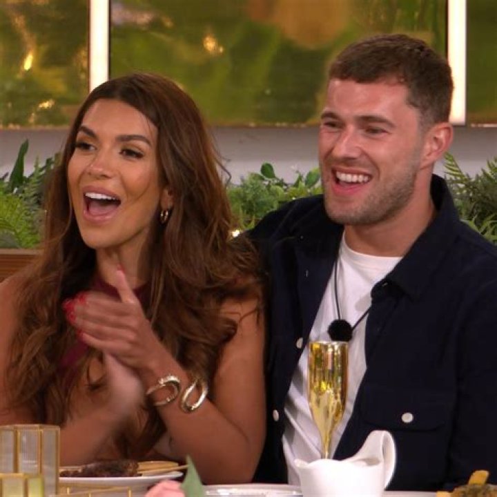 Does Upendi mean love? – Celebrity