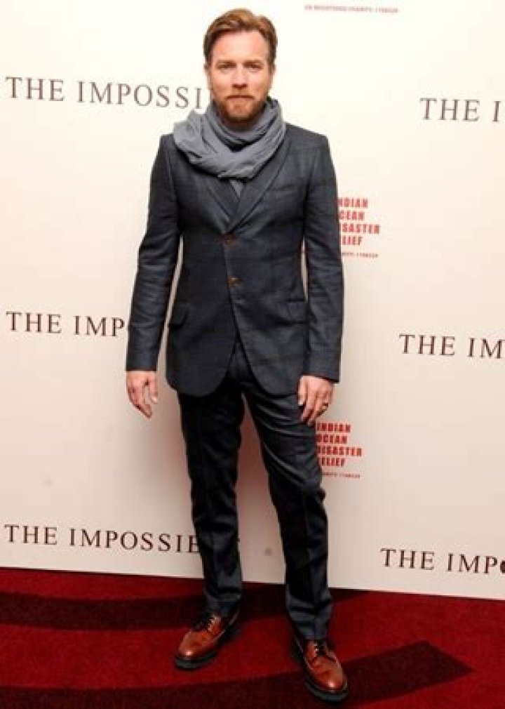 Ewan McGregor Body Measurements Height Weight Shoe Size Vital Stats Bio