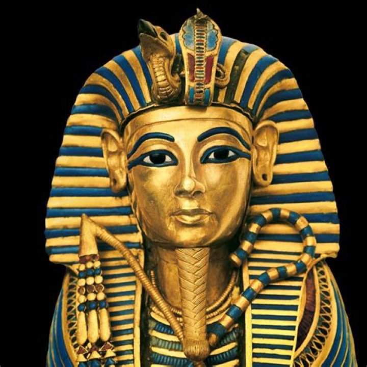 George VI Biography - Facts, Childhood, Family Life & Achievements