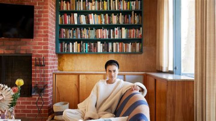 Hannah Ware Net Worth