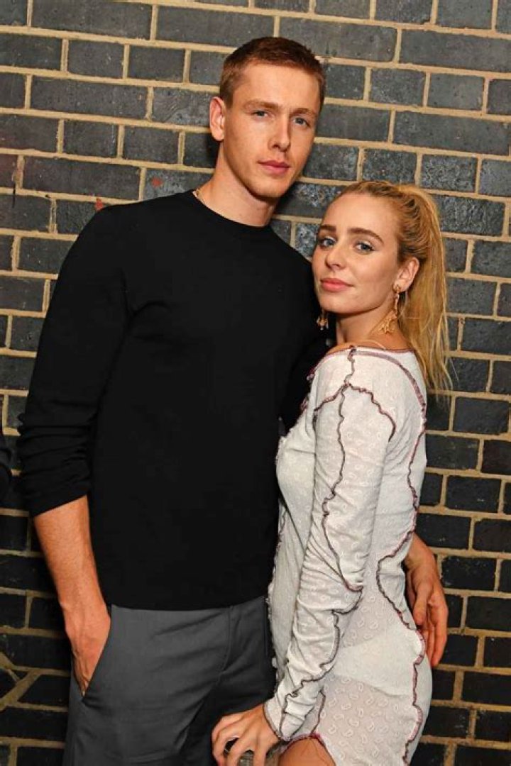 Harris Dickinson Wiki, Net Worth, Girlfriend, Age & Height