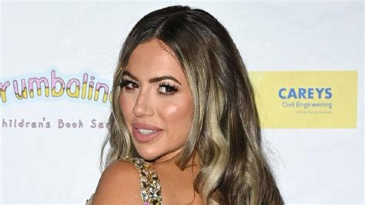 Holly Hagan In Workout Gear Shows Off Amazing 30-Pound Weight Loss