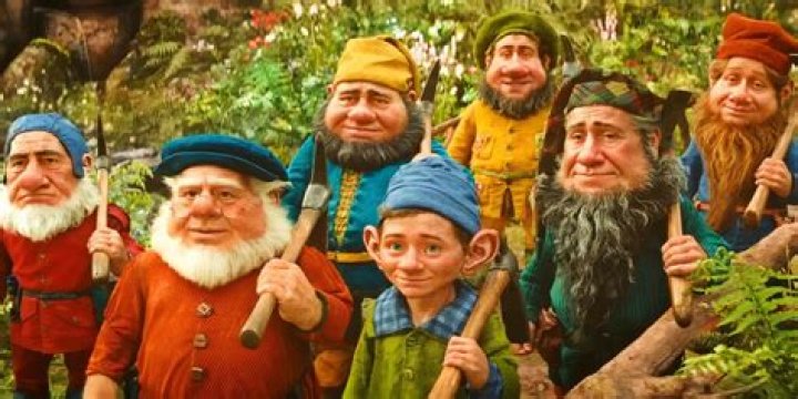 How old are the dwarfs? – Celebrity