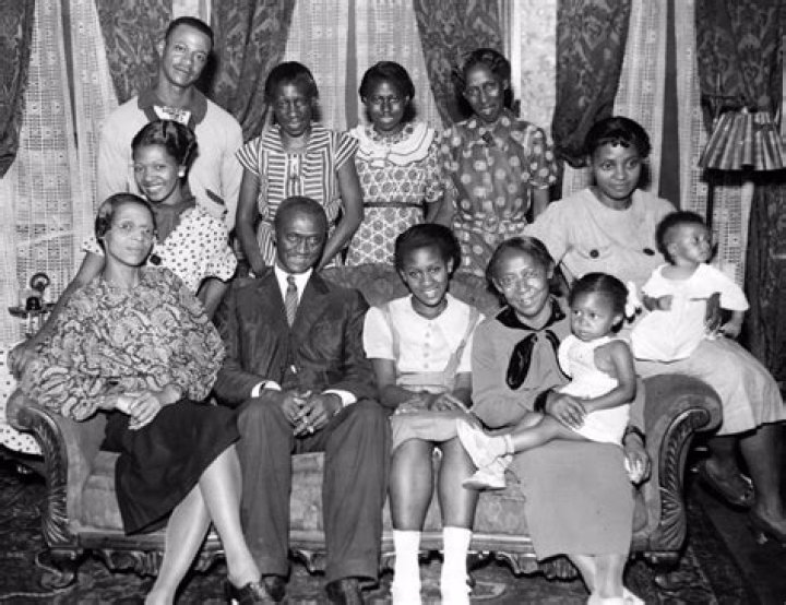 Howard Hawks Biography - Facts, Childhood, Family Life & Achievements