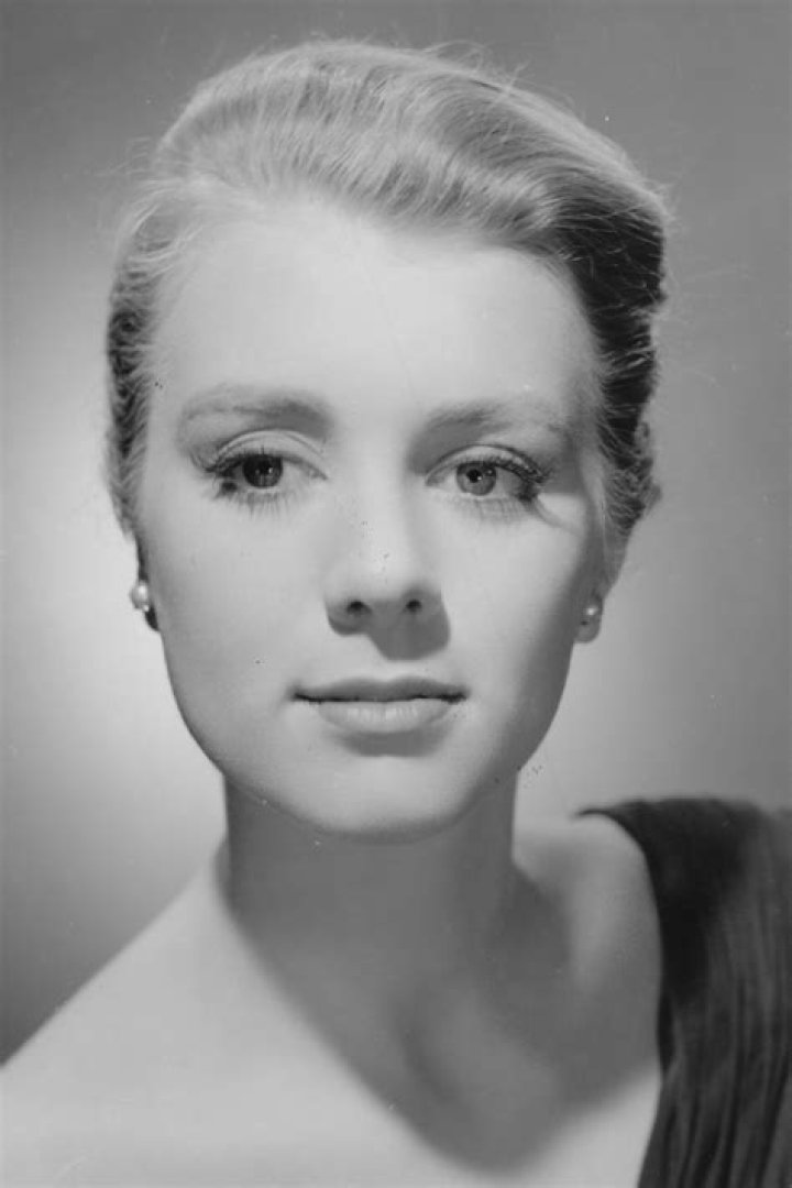 Inger Stevens Biography - Facts, Childhood, Family Life & Achievements
