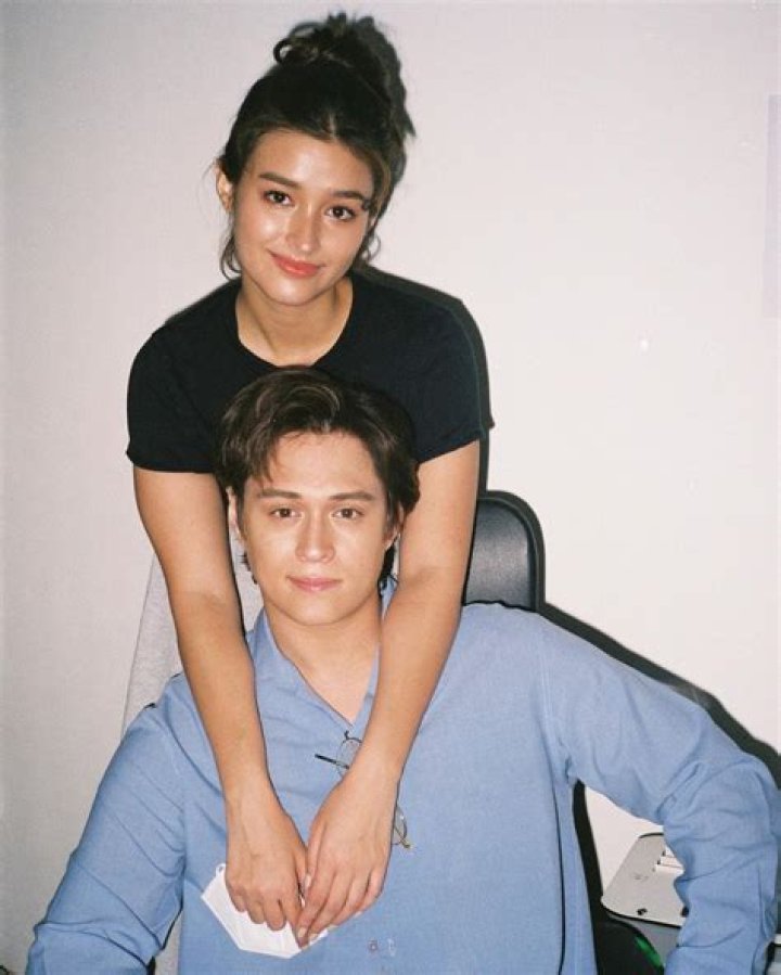 Is Gil And Michaela Together? – Celebrity