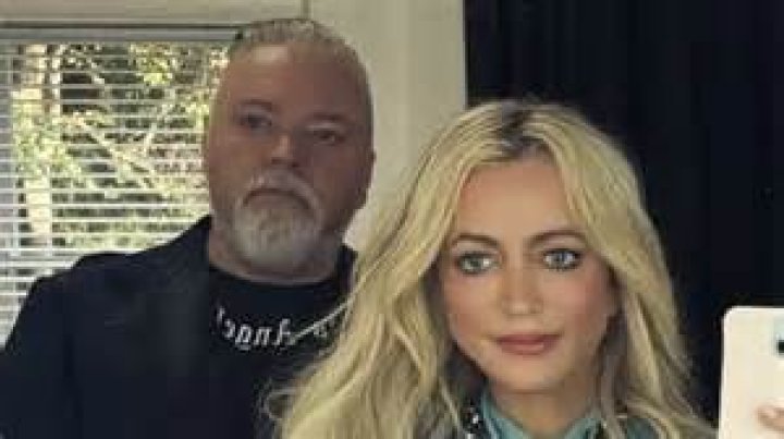 Jackie "O" Henderson Shares Swimsuit Photo From the Beach