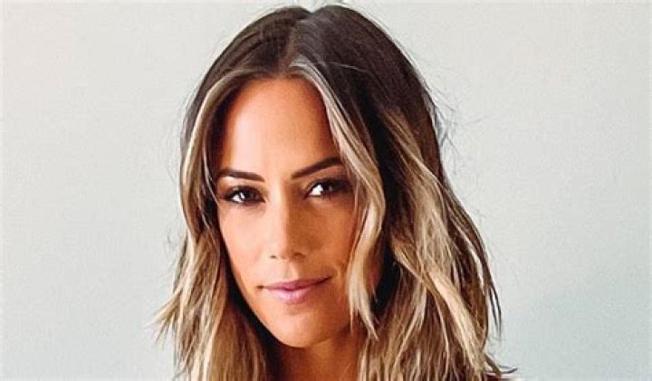 Jana Kramer in Bathing Suit Shares "The Nicest Thing" — Celebwell