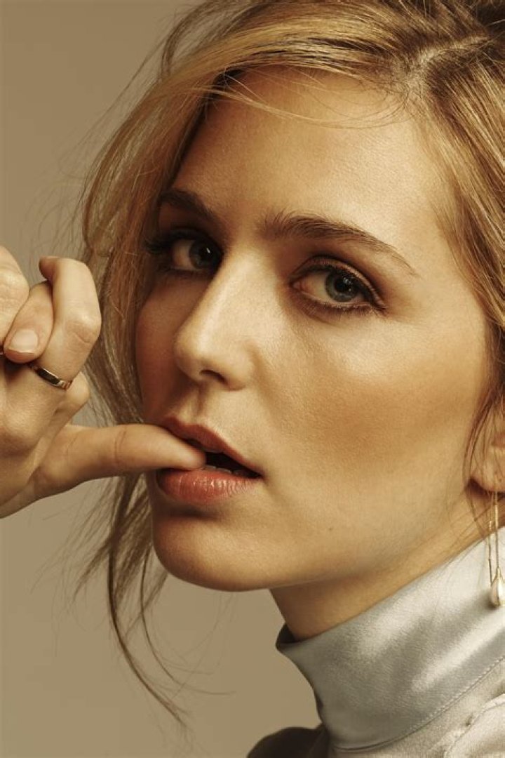 Jessica Rothe Biography - Facts, Childhood, Family Life & Achievements