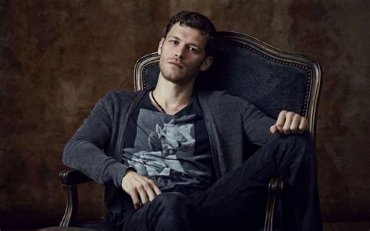 Joseph Morgan Biography - Facts, Childhood, Family Life & Achievements