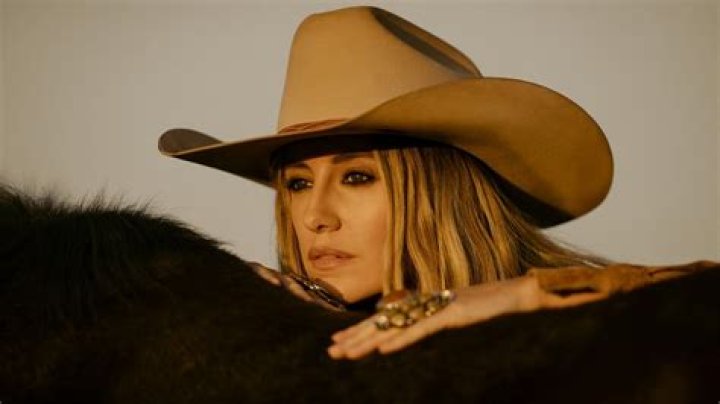 Lainey Wilson video statistics