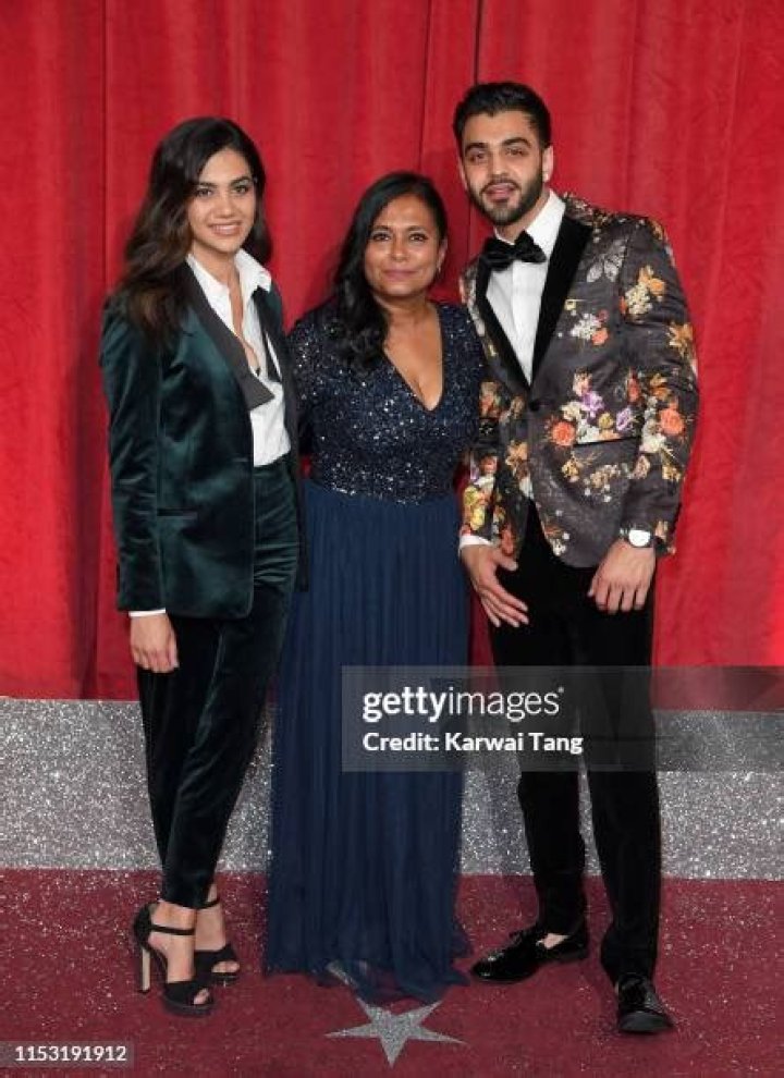 Lisa Ambalavanar Wiki, Age, Boyfriend, Height, Ethnicity, Net Worth, Parents & Biography