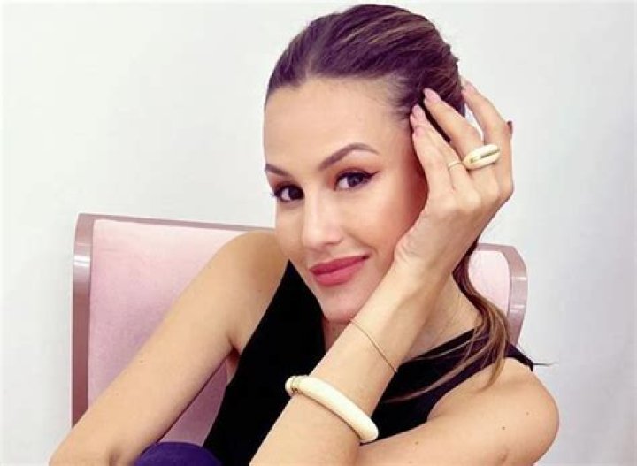 Luli Fernández in Bathing Suit Says "Coffee Yes or No" — Celebwell