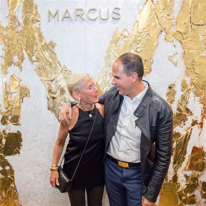 Marcus Lemonis Biography - Facts, Childhood, Family Life & Achievements