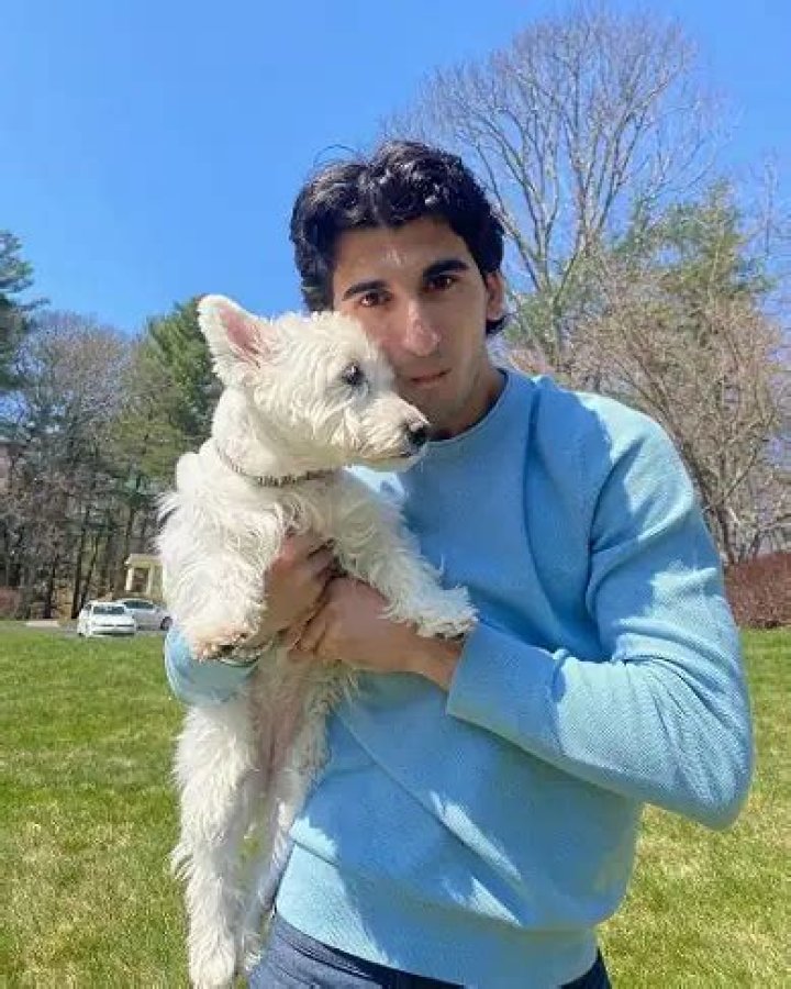 Matty Beniers Wiki, Sister, Family, Salary, Girlfriend, Age & More