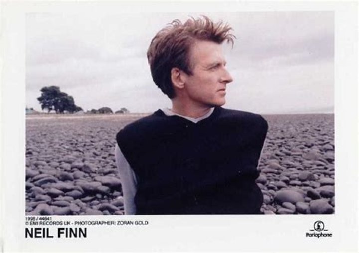 Neil Finn Biography - Facts, Childhood, Family Life & Achievements