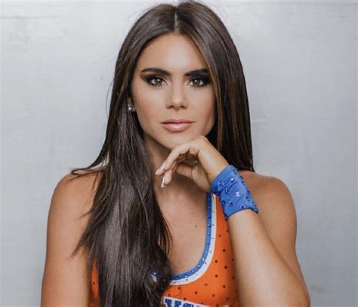 New York Knicks Cheerleader Michelle Leonardo Shares Swimsuit Photo On Honeymoon