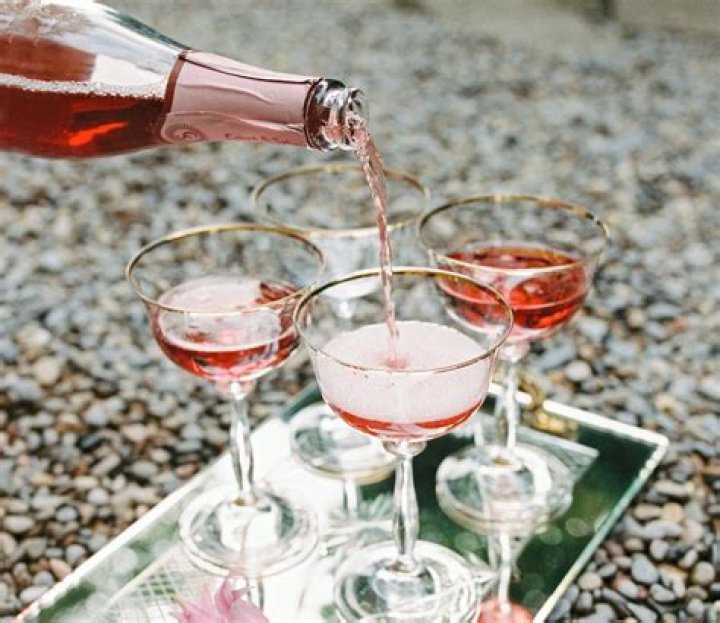 Nur Sajat in Bathing Suit Says "Morning" — Celebwell