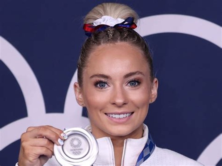 Olympic Gymnast MyKayla Skinner in Workout Gear Is “Killing It Postpartum”