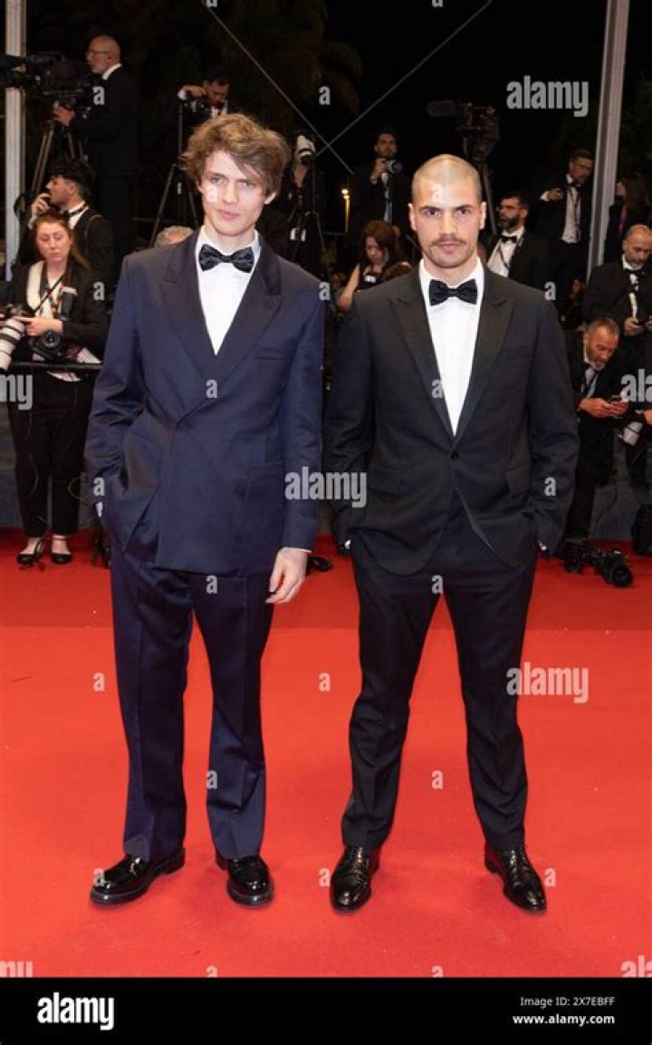 Oscar Lesage Age, Birthday, Girlfriend, Net Worth, Height, Parents & More