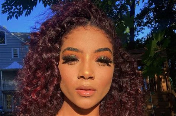 Patriots Cheerleader Tiana Aliyah Shares Swimsuit Photo In Dominican Republic