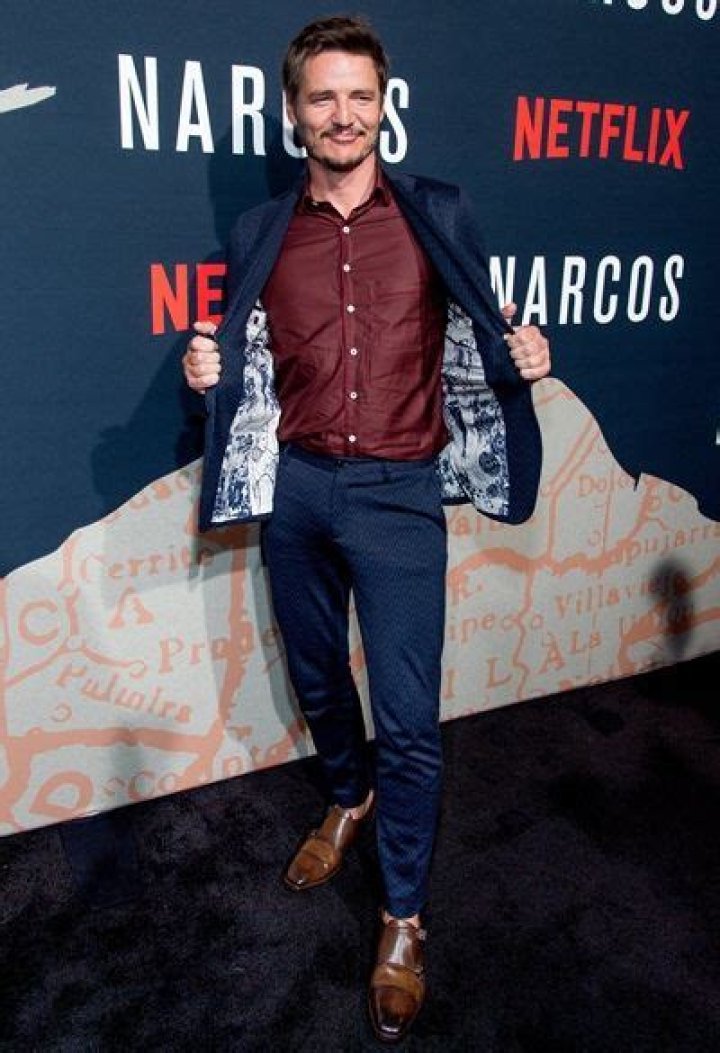 Pedro Pascal Height Weight Body Measurements Shoe Size Facts Family