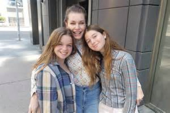 Rebecca Romijn Biography - Facts, Childhood, Family Life & Achievements