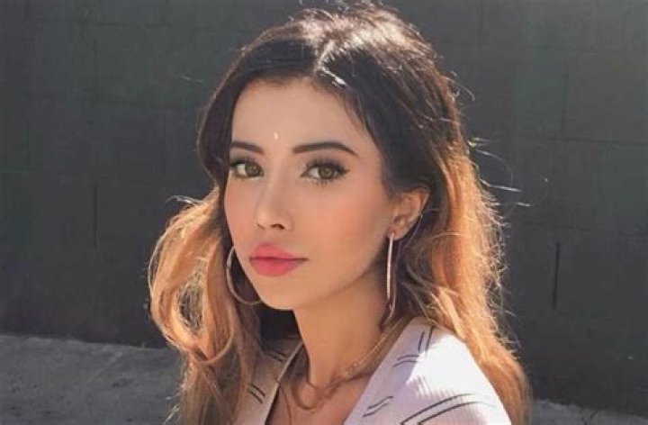 Sakshi Chopra in Bathing Suit Has "Angel Energy" — Celebwell