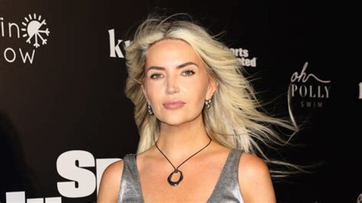 Sarah Nicole Landry in Workout Gear Says "I'd Rather Be Me"