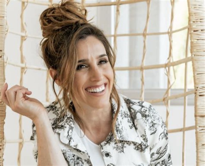 Soledad Pastorutti in Bathing Suit Says "Bye" — Celebwell