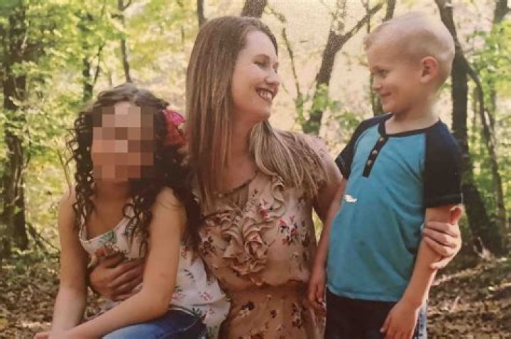 Tulsa April Lyda Wiki, Age, Son, Daughter, Husband & More