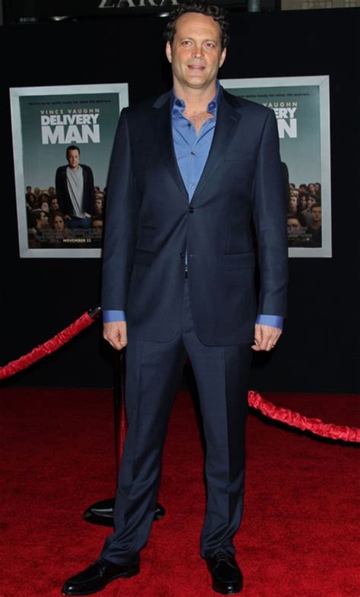 Vince Vaughn Body Measurements Height Weight Shoe Size Vital Stats Bio