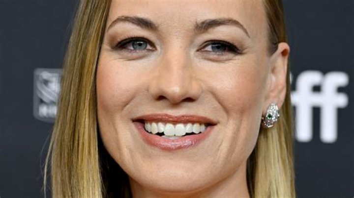 Yvonne Strahovski – Height, Weight, Bra Size, Measurements & Bio